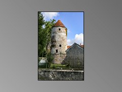 Hors Circuit - Château Thierry 16 x 12  - 90-006